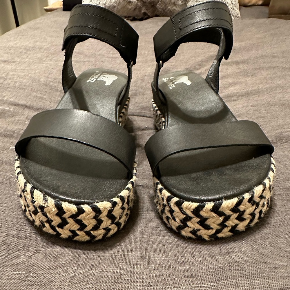 Sorel sandals women’s